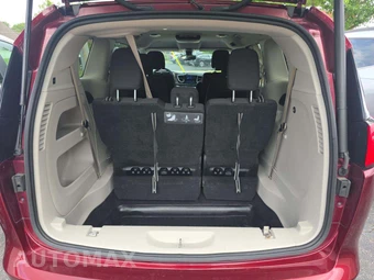 2017 Chrysler Pacifica Touring 121.6" WB – miniatura 15