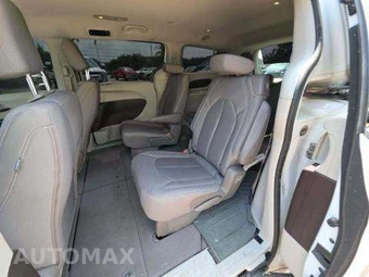 2017 Chrysler Pacifica Touring 121.6" WB – miniatura 14