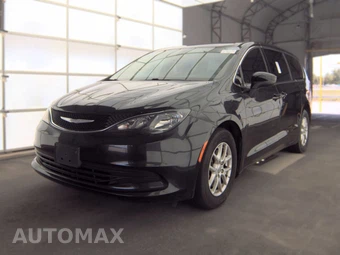 2017 Chrysler Pacifica Touring 121.6" WB