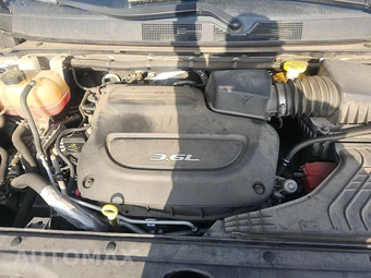 2017 Chrysler Pacifica Touring L 121.6" WB – miniatura 15