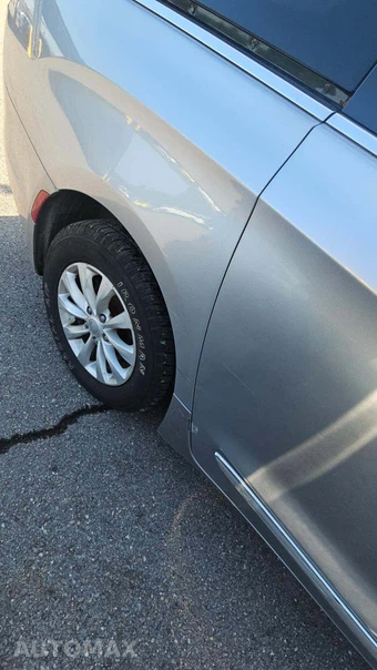 2017 Chrysler Pacifica Touring L 121.6" WB – miniatura 19