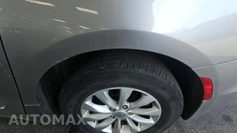 2017 Chrysler Pacifica Touring L 121.6" WB – miniatura 40
