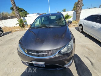 2017 Chrysler Pacifica Touring L 121.6" WB – miniatura 2