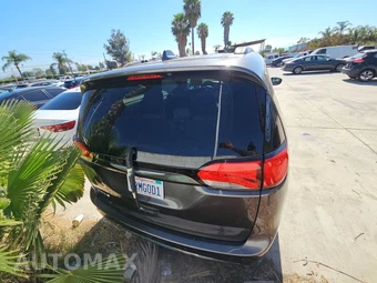 2017 Chrysler Pacifica Touring L 121.6" WB – miniatura 5