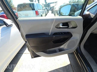 2017 Chrysler Pacifica Touring L 121.6" WB – miniatura 9