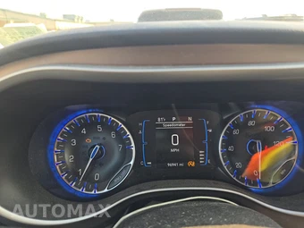 2017 Chrysler Pacifica Touring L 121.6" WB – miniatura 18