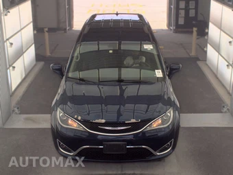 2017 Chrysler Pacifica Touring L 121.6" WB – miniatura 2