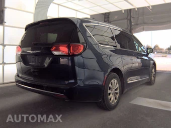 2017 Chrysler Pacifica Touring L 121.6" WB – miniatura 5