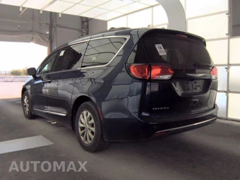 2017 Chrysler Pacifica Touring L 121.6" WB – miniatura 8