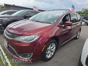 2017 Chrysler Pacifica Touring L 121.6" WB