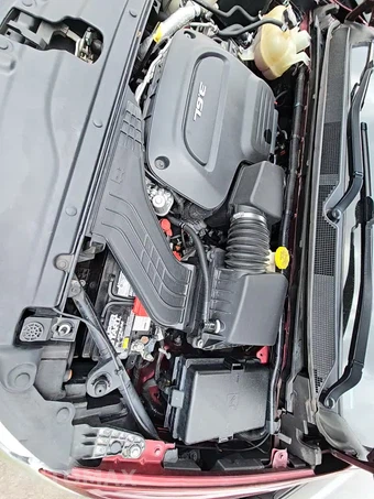 2017 Chrysler Pacifica Touring L 121.6" WB - miniatura 24