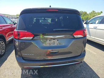 2017 Chrysler Pacifica Touring L 121.6" WB - miniatura 5