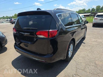2017 Chrysler Pacifica Touring L 121.6" WB – miniatura 3