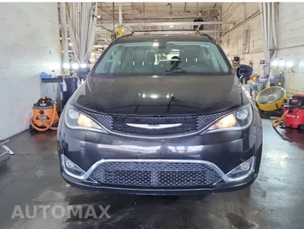 2017 Chrysler Pacifica Touring L 121.6" WB - miniatura 12