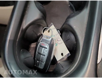 2017 Chrysler Pacifica Touring L 121.6" WB - miniatura 2