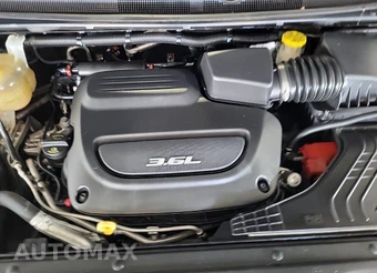 2017 Chrysler Pacifica Touring L 121.6" WB - miniatura 3