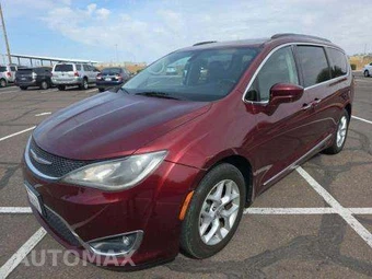 2017 Chrysler Pacifica Touring L 121.6" WB