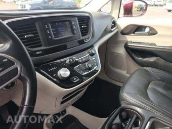 2017 Chrysler Pacifica Touring L 121.6" WB – miniatura 10