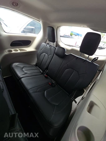 2017 Chrysler Pacifica Touring L 121.6" WB – miniatura 14