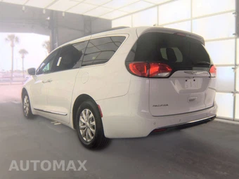 2017 Chrysler Pacifica Touring L 121.6" WB – miniatura 6