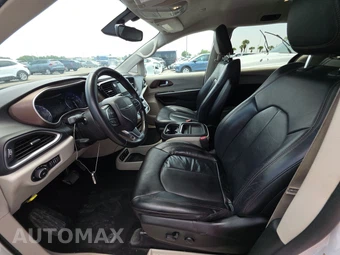 2017 Chrysler Pacifica Touring L 121.6" WB – miniatura 7