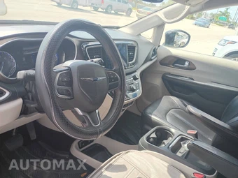 2017 Chrysler Pacifica Touring L 121.6" WB - miniatura 10
