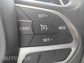 2017 Chrysler Pacifica Touring L 121.6" WB - miniatura 11