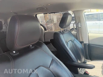 2017 Chrysler Pacifica Touring L 121.6" WB - miniatura 17