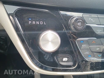 2017 Chrysler Pacifica Touring L 121.6" WB - miniatura 26