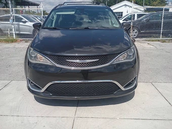2017 Chrysler Pacifica Touring L 121.6" WB - miniatura 5