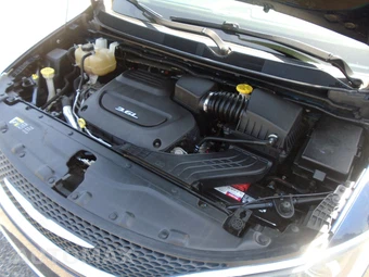 2017 Chrysler Pacifica Touring L 121.6" WB - miniatura 12