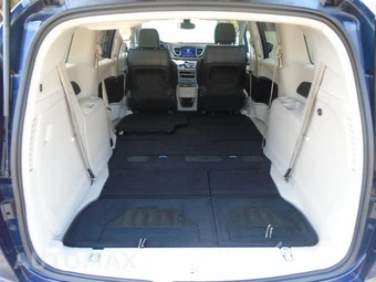 2017 Chrysler Pacifica Touring L 121.6" WB - miniatura 23