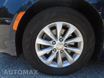 2017 Chrysler Pacifica Touring L 121.6" WB - miniatura 35