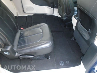 2017 Chrysler Pacifica Touring L 121.6" WB - miniatura 49