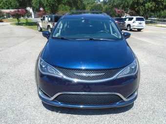 2017 Chrysler Pacifica Touring L 121.6" WB - miniatura 5