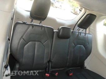 2017 Chrysler Pacifica Touring L 121.6" WB - miniatura 57