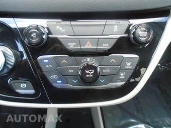 2017 Chrysler Pacifica Touring L 121.6" WB - miniatura 85