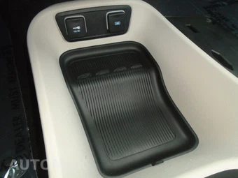 2017 Chrysler Pacifica Touring L 121.6" WB - miniatura 88