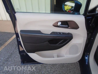 2017 Chrysler Pacifica Touring L 121.6" WB - miniatura 93