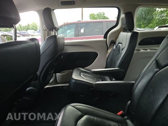 2017 Chrysler Pacifica Touring L 121.6" WB – miniatura 13