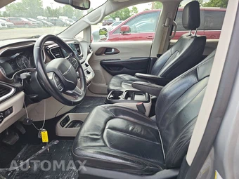 2017 Chrysler Pacifica Touring L 121.6" WB – miniatura 7