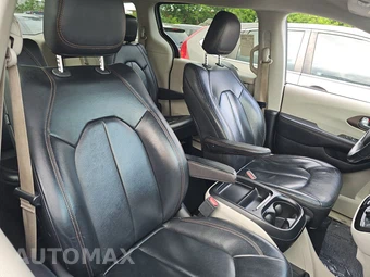 2017 Chrysler Pacifica Touring L 121.6" WB – miniatura 8