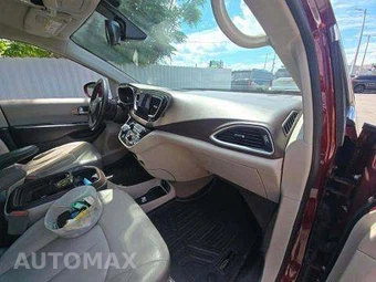 2017 Chrysler Pacifica Touring L 121.6" WB – miniatura 20