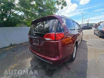 2017 Chrysler Pacifica Touring L 121.6" WB – miniatura 3