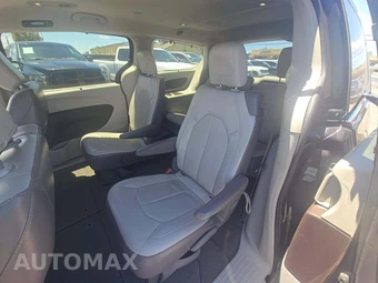 2017 Chrysler Pacifica Touring L 121.6" WB – miniatura 10