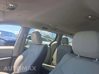 2017 Chrysler Pacifica Touring L 121.6" WB – miniatura 8