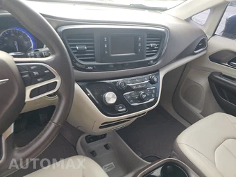 2017 Chrysler Pacifica Touring L 121.6" WB – miniatura 11