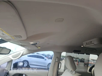 2017 Chrysler Pacifica Touring L 121.6" WB – miniatura 17