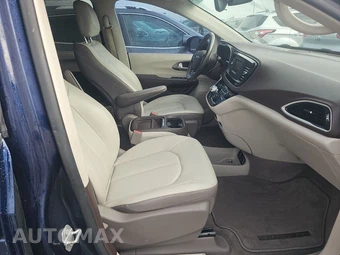 2017 Chrysler Pacifica Touring L 121.6" WB – miniatura 8