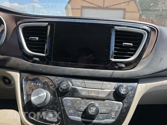 2017 Chrysler Pacifica Touring L 121.6" WB – miniatura 10
